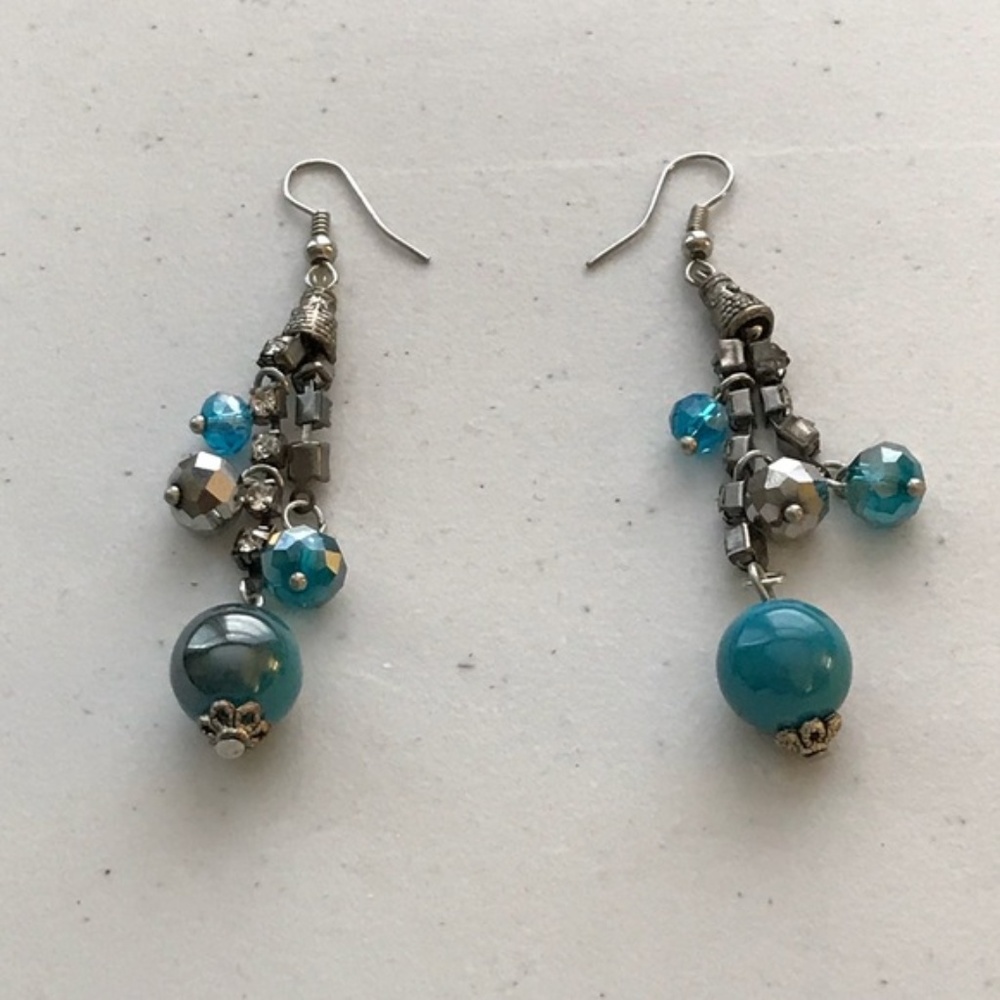 5/$15 Boho Teal & Silver Beaded Dangle Earrings